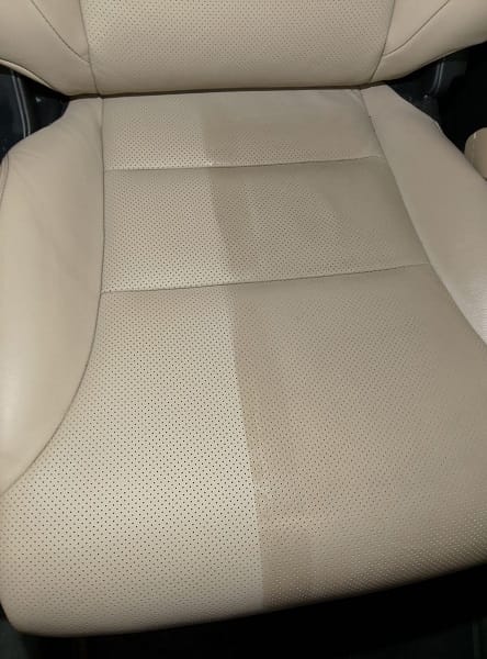 Curățare tapițerie auto la domiciliu