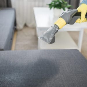 44370 Cum să îți menții canapelele și saltelele curate